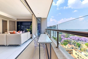 La Vista Dream Apartments Luxury & Modern with City View and Inverter back up!